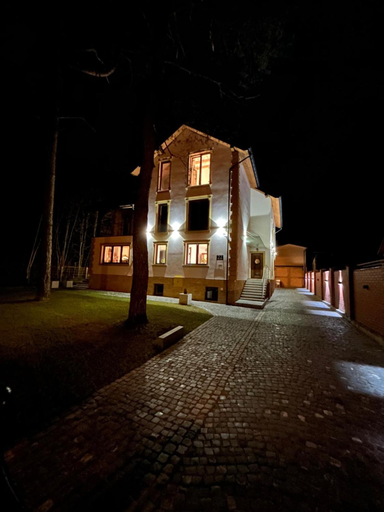 Lesna Residence & Spa Пиш Екстериор снимка